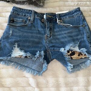 Size small Kancan distress, animal, peekaboo, print pocket shorts